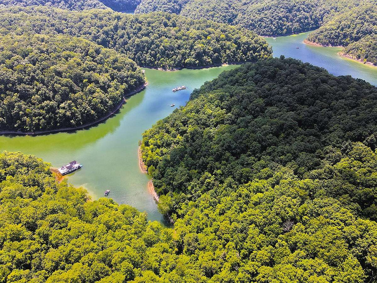 18.1 Acres of Land for Sale in Monticello, Kentucky