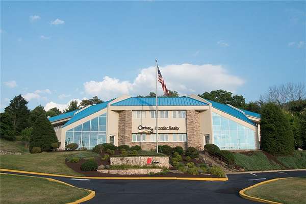 2 Acres of Commercial Land for Lease in Canonsburg, Pennsylvania