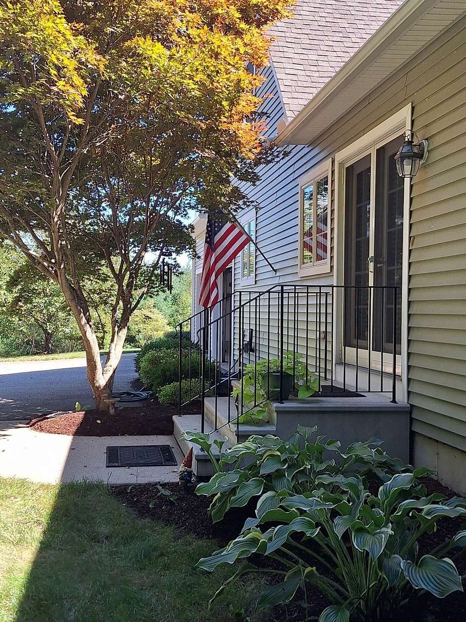 5.4 Acres of Land with Home for Sale in Oakham, Massachusetts