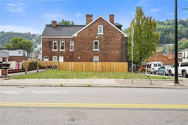 0.06 Acres of Mixed-Use Land for Sale in Pittsburgh, Pennsylvania