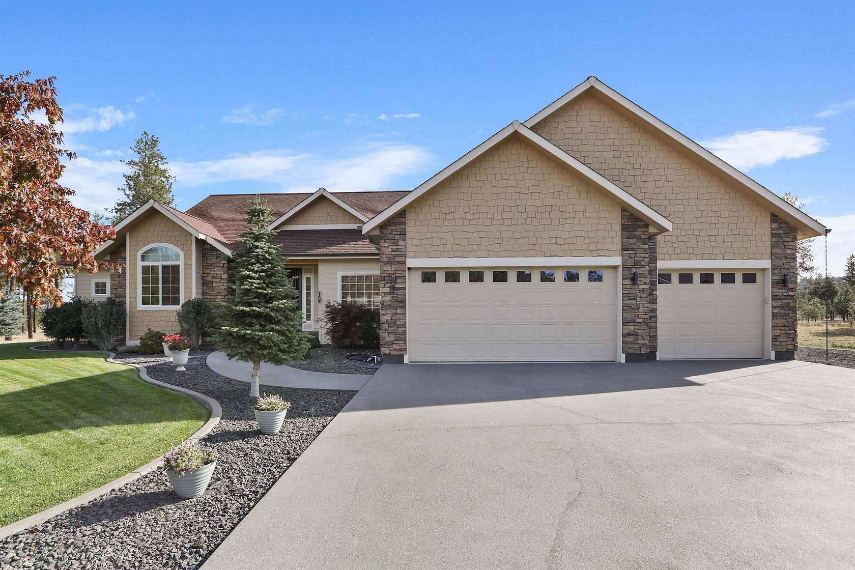 9.77 Acres of Land with Home for Sale in Spokane, Washington