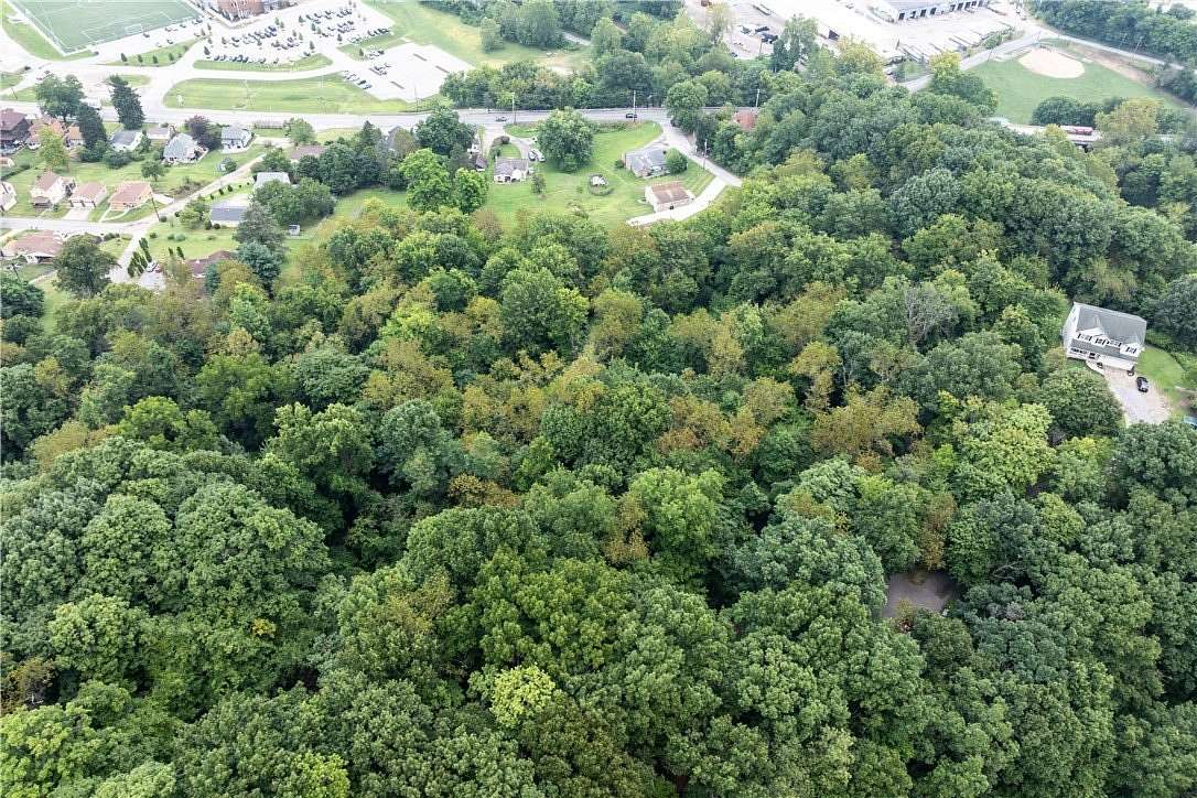 4 Acres of Residential Land for Sale in Coraopolis, Pennsylvania