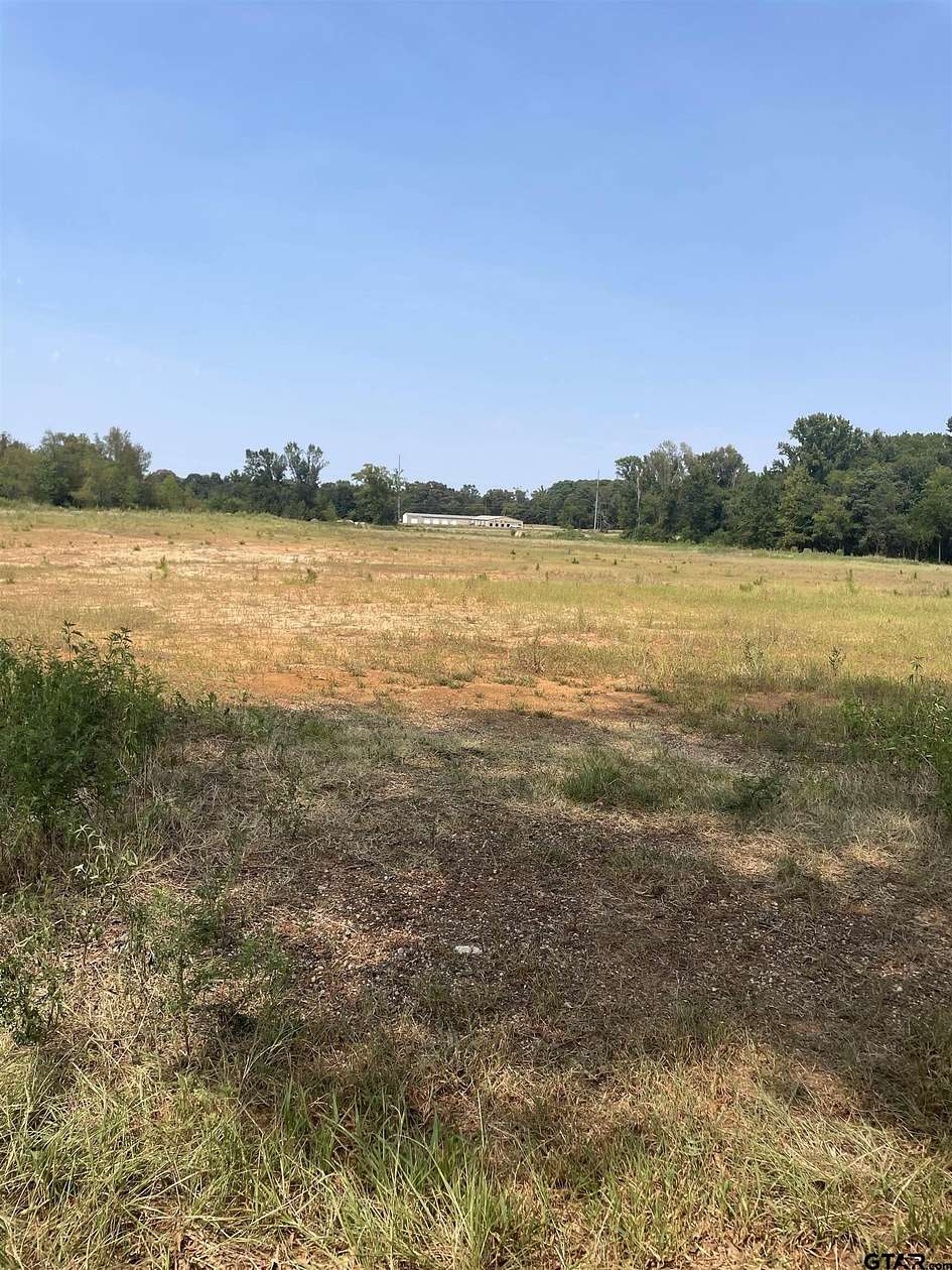 4.57 Acres of Residential Land for Sale in Pittsburg, Texas