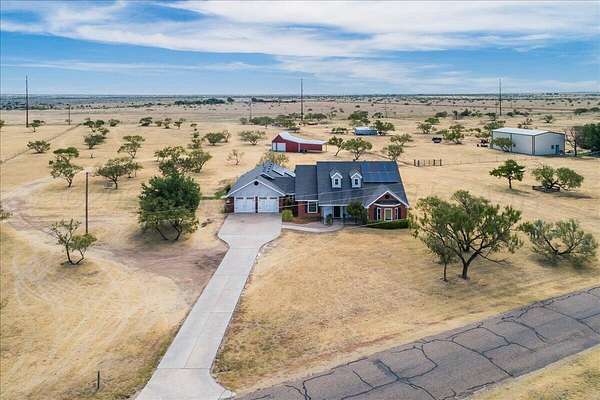 4.9 Acres of Land with Home for Sale in Amarillo, Texas