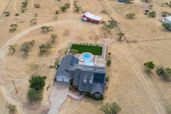 4.9 Acres of Land with Home for Sale in Amarillo, Texas