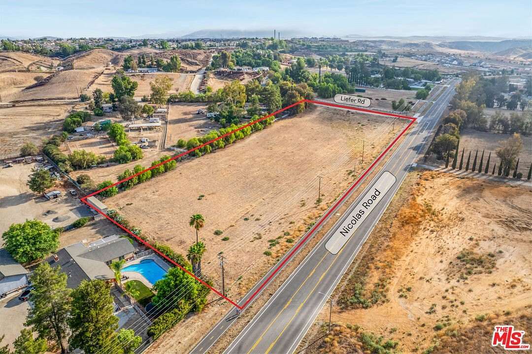5 Acres of Residential Land for Sale in Temecula, California