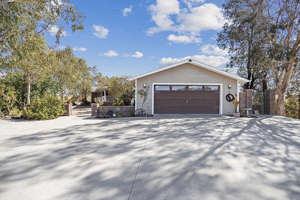 39.7 Acres of Land with Home for Sale in Avenal, California
