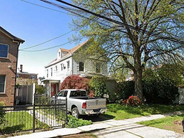 0.12 Acres of Residential Land for Sale in Flushing, New York