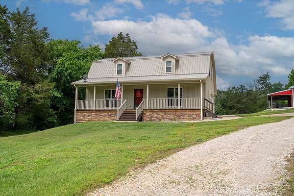 15.6 Acres of Land with Home for Sale in Culleoka, Tennessee
