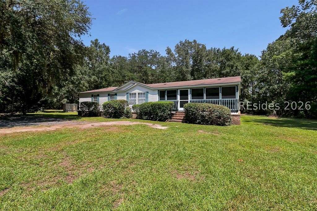 2.33 Acres of Land with Home for Sale in Ridgeland, South Carolina