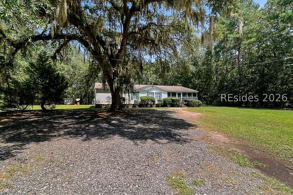 2.33 Acres of Land with Home for Sale in Ridgeland, South Carolina