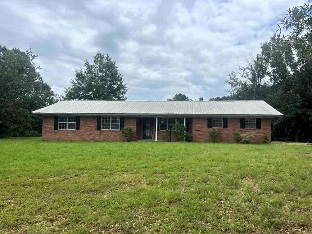 6.78 Acres of Land with Home for Sale in Pontotoc, Mississippi