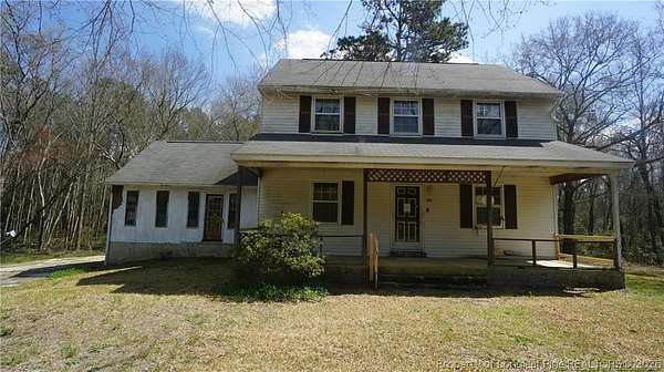19 Acres of Land with Home for Sale in Laurinburg, North Carolina