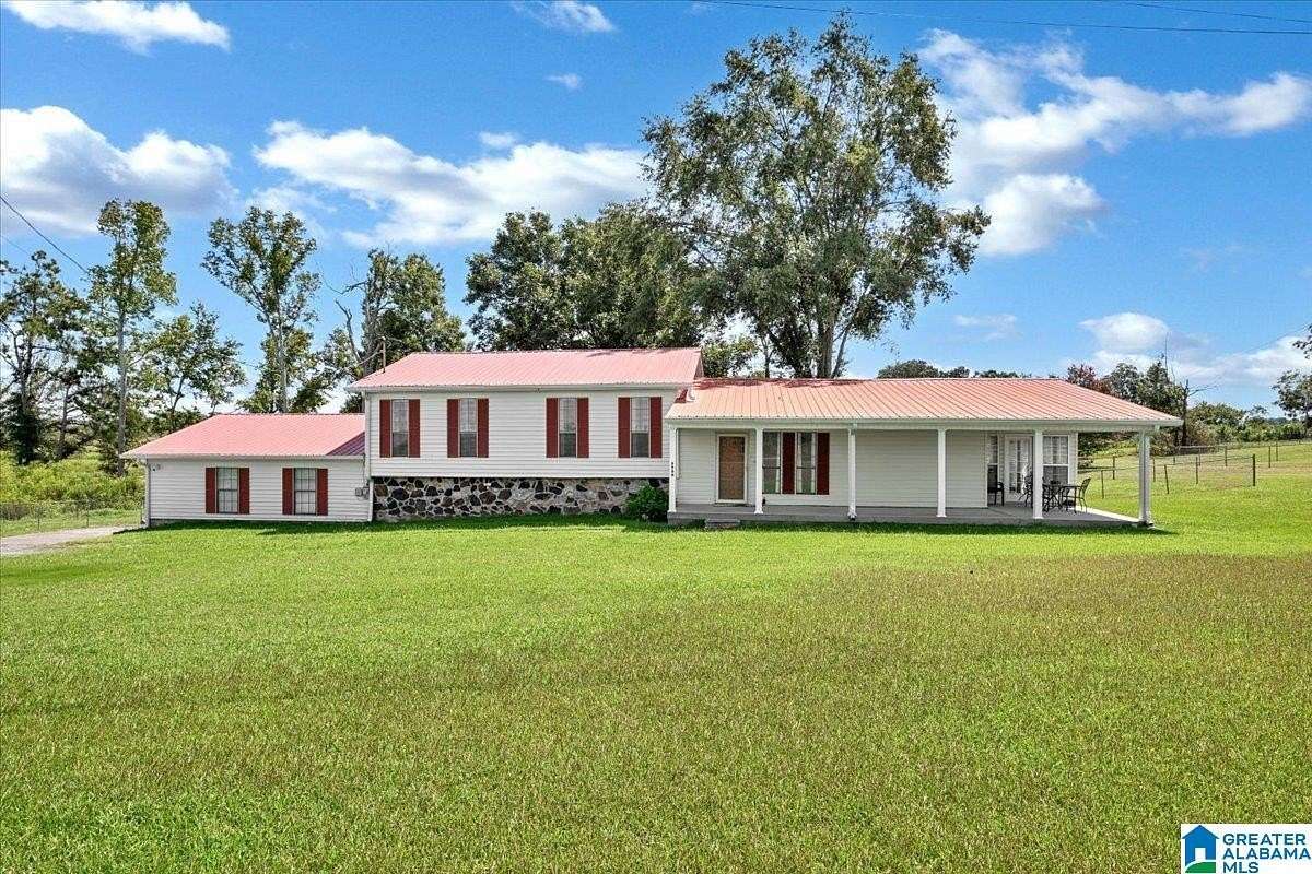 3.6 Acres of Land with Home for Sale in Baileyton, Alabama