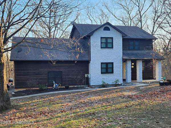 4.7 Acres of Land with Home for Sale in California, Missouri