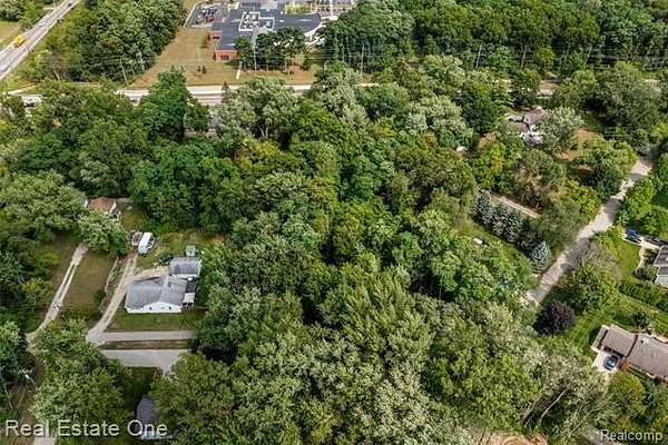 0.57 Acres of Residential Land for Sale in Commerce Township, Michigan