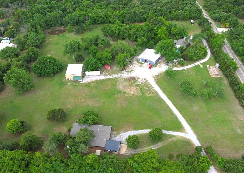 10 Acres of Improved Land for Sale in Jones, Oklahoma