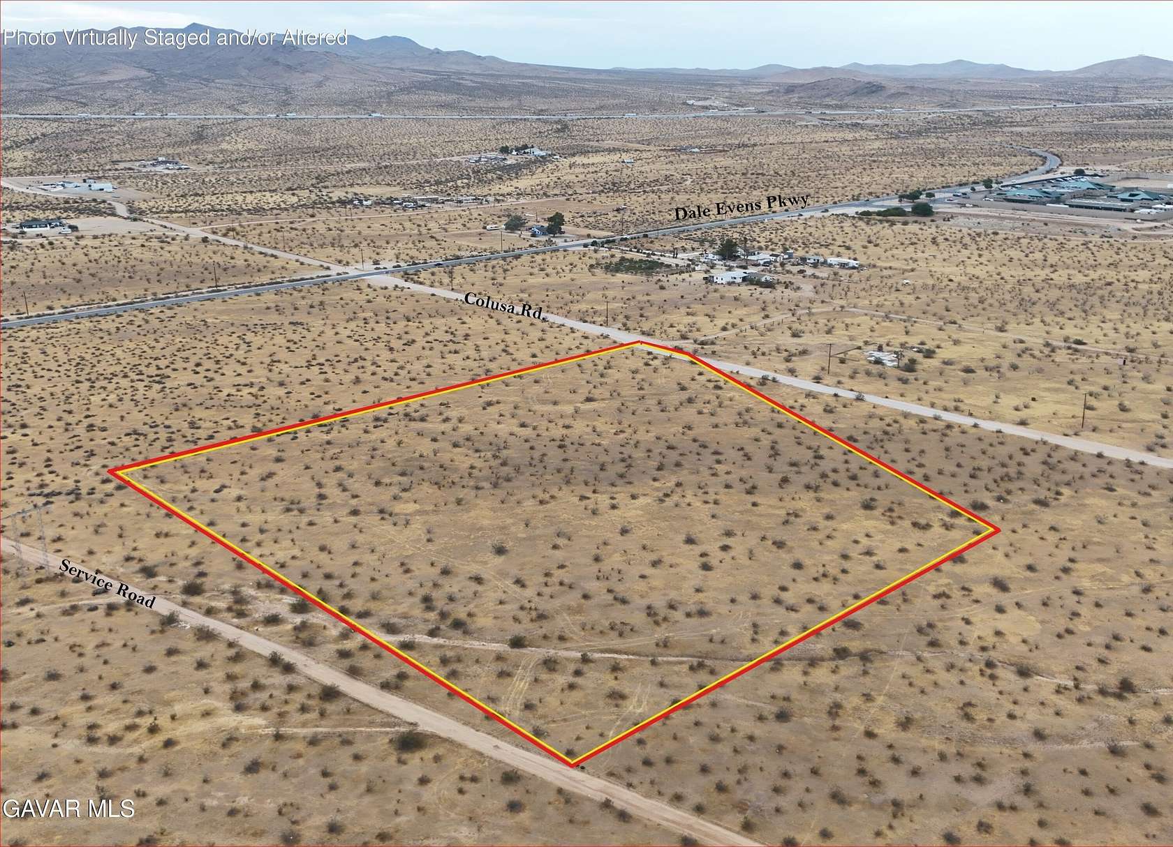 9 Acres of Land for Sale in Apple Valley, California