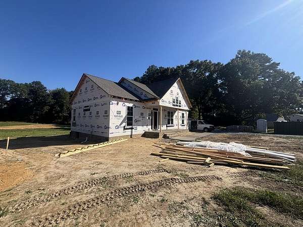 1.79 Acres of Land with Home for Sale in Crewe, Virginia