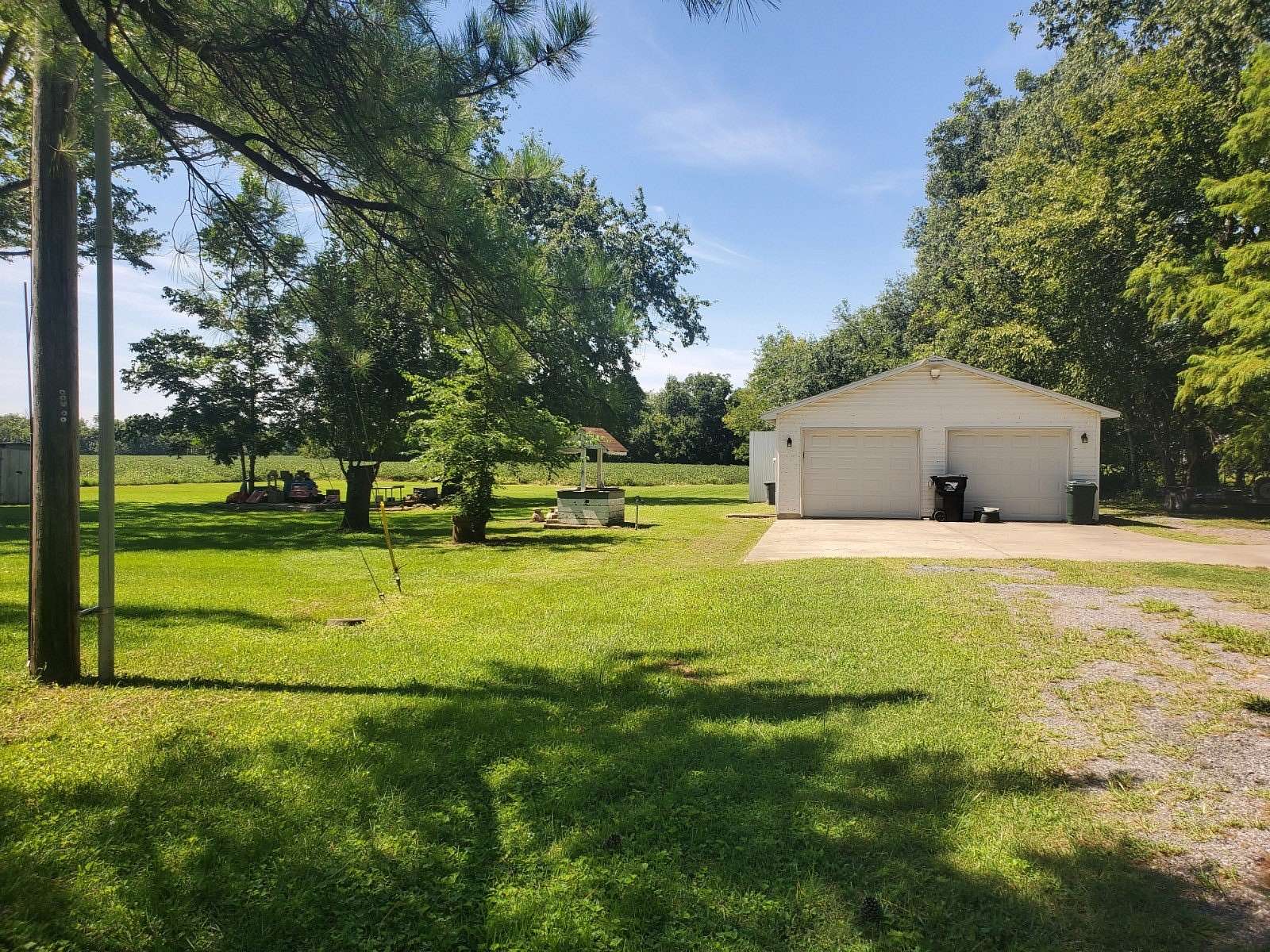 2 Acres of Residential Land for Sale in Norris City, Illinois