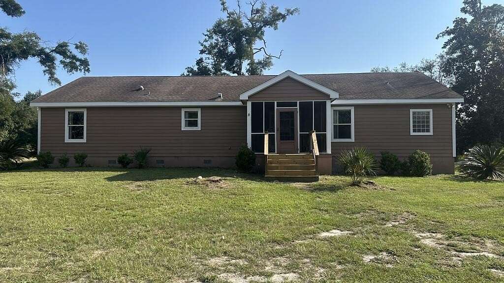 2 Acres of Improved Mixed-Use Land for Sale in Steinhatchee, Florida