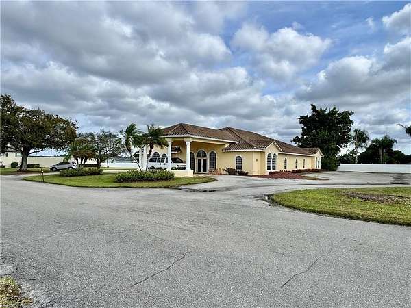 1.67 Acres of Improved Commercial Land for Lease in Sebring, Florida