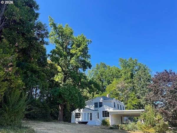 5 Acres of Land with Home for Sale in Stafford, Oregon
