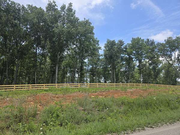 15.2 Acres of Recreational & Residential Land for Sale in Spring Hill, Tennessee