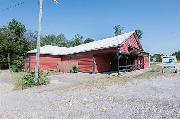 2.24 Acres of Improved Commercial Land for Sale in Opelika, Alabama
