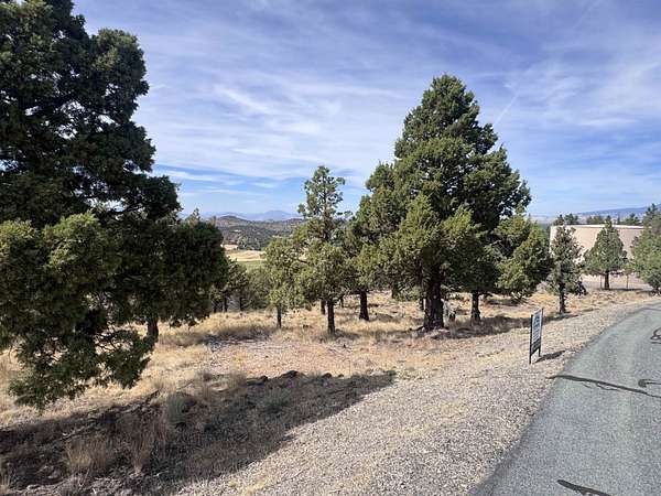 0.92 Acres of Residential Land for Sale in Weed, California