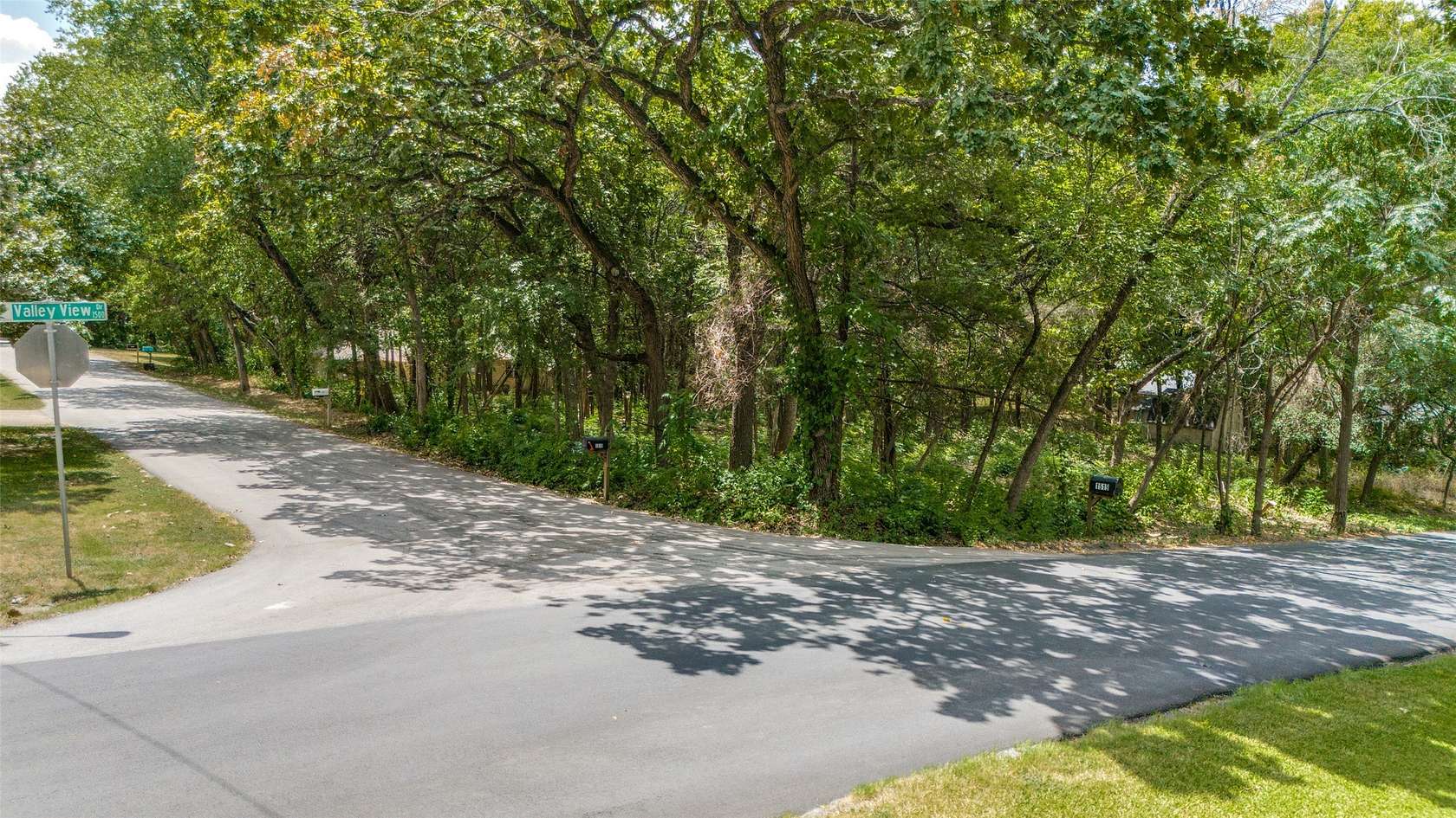 0.26 Acres of Residential Land for Sale in Cedar Hill, Texas