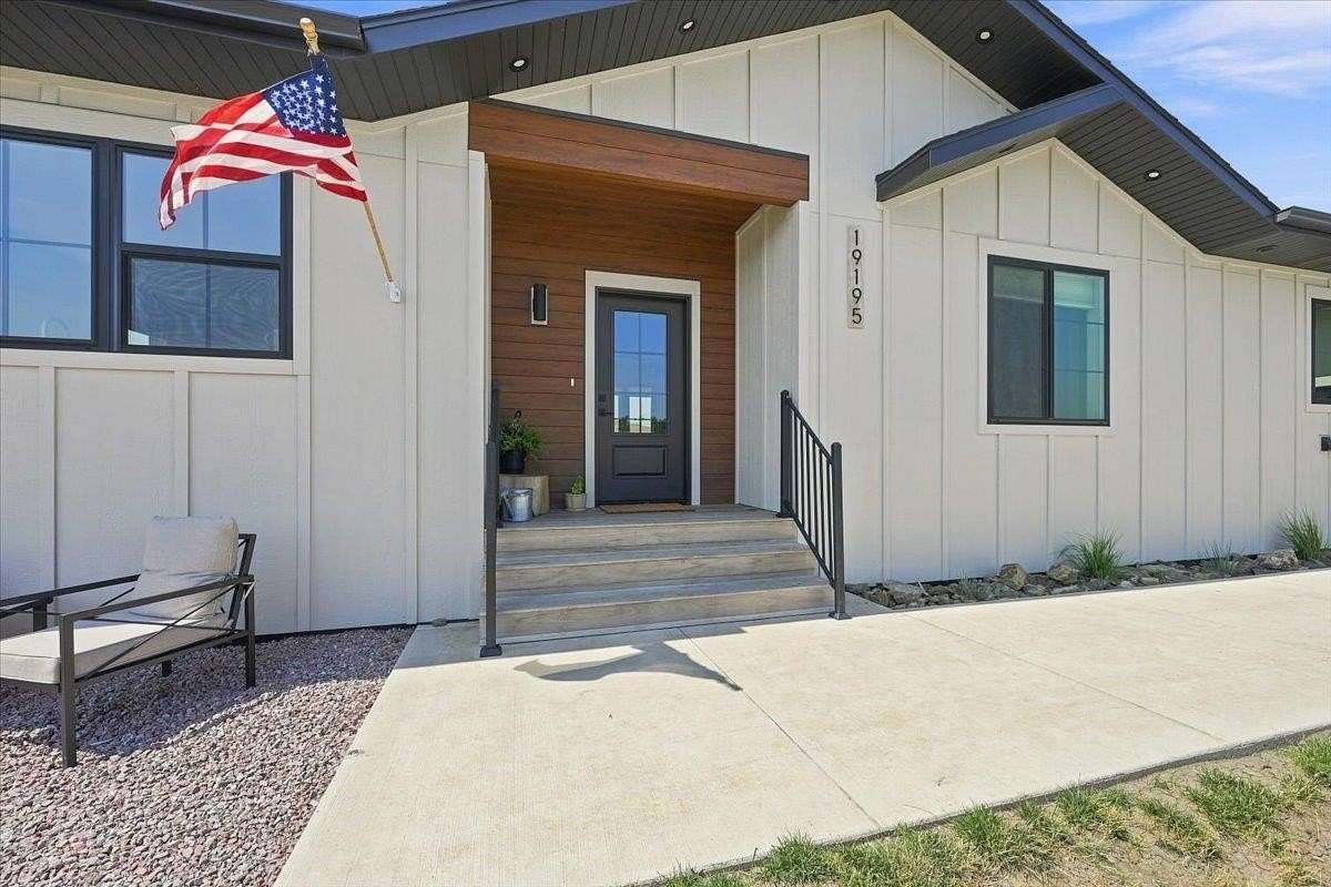 4.72 Acres of Land with Home for Sale in Belle Fourche, South Dakota