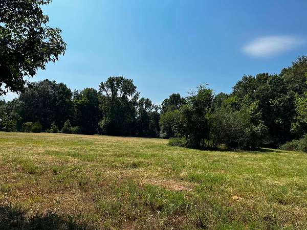 5 Acres of Land for Sale in Avery, Texas