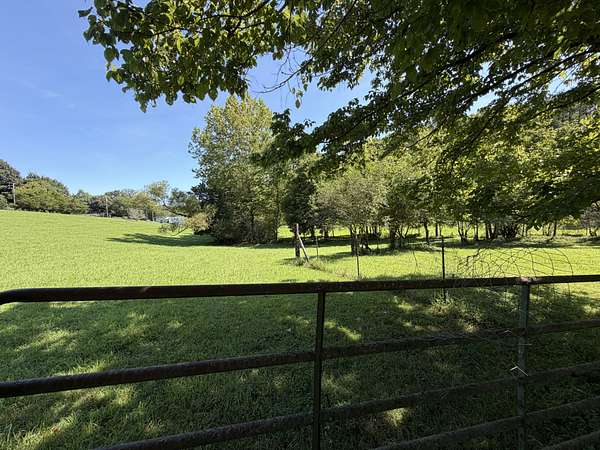 5 Acres of Residential Land for Sale in Madisonville, Tennessee