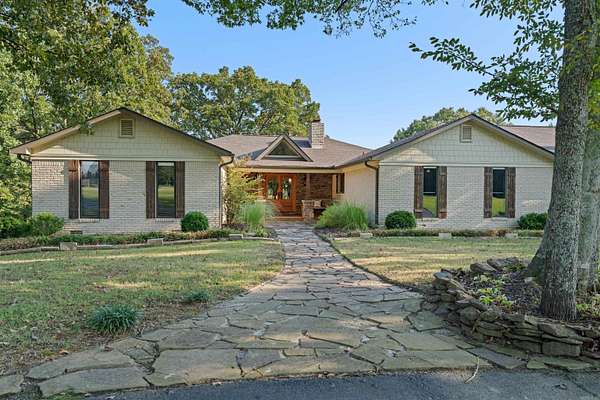 17 Acres of Land with Home for Sale in Searcy, Arkansas