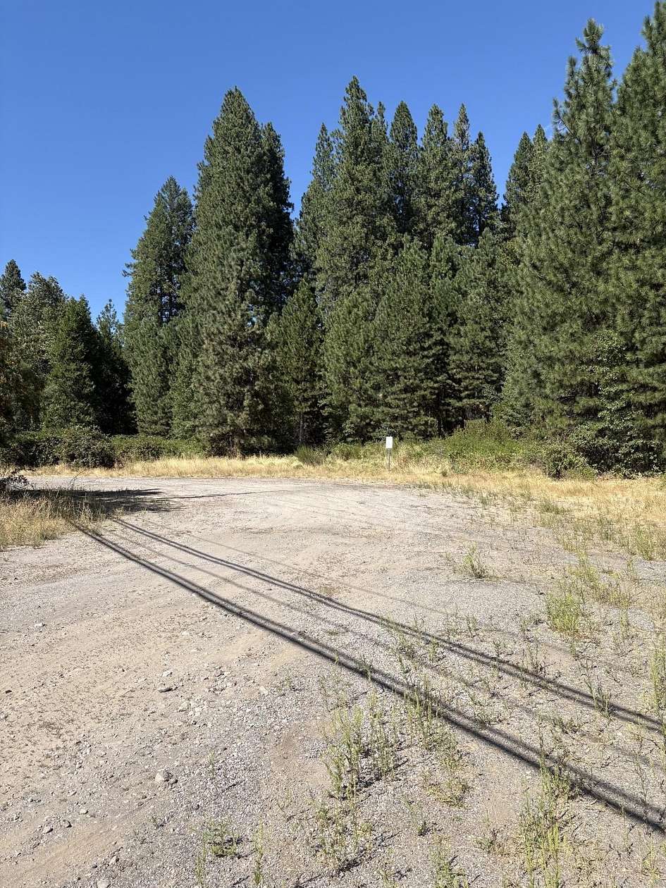 4.1 Acres of Commercial Land for Sale in Mount Shasta, California