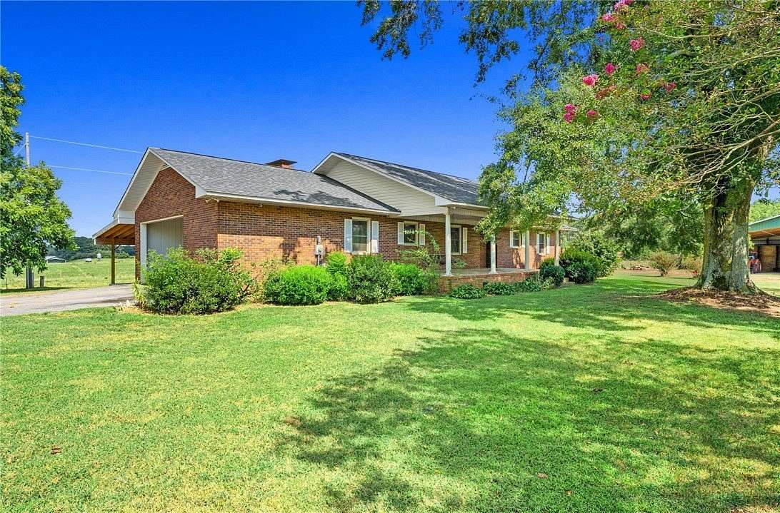 18 Acres of Land with Home for Sale in Fair Play, South Carolina