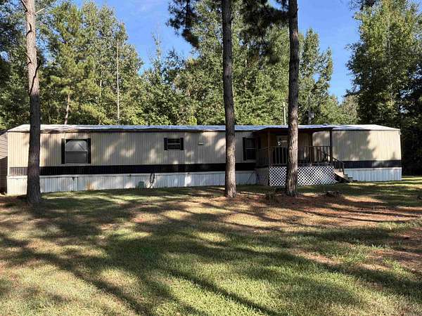 16.6 Acres of Land with Home for Sale in Lockesburg, Arkansas