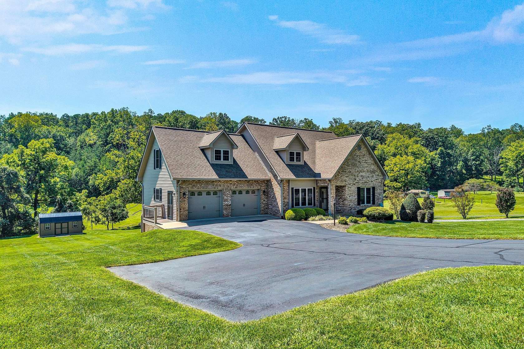 2.44 Acres of Land with Home for Sale in Blue Ridge, Virginia