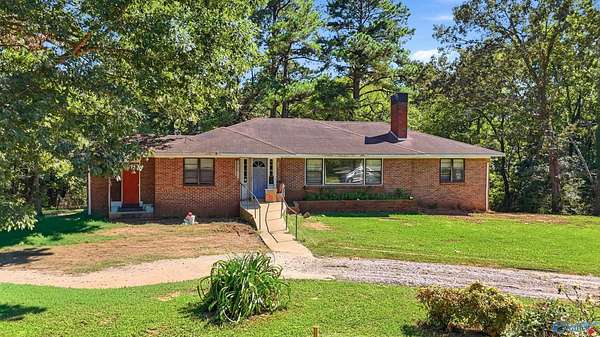10 Acres of Land with Home for Sale in Somerville, Alabama