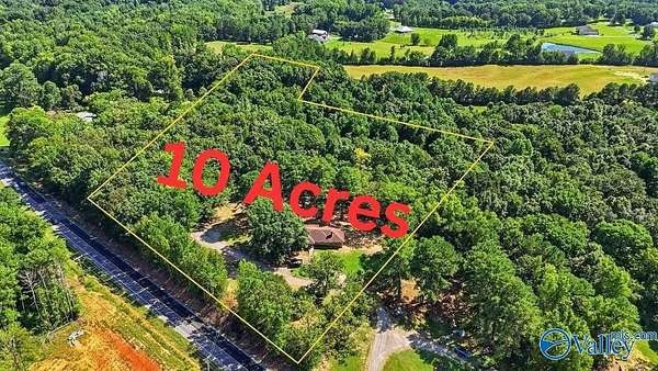 10 Acres of Land with Home for Sale in Somerville, Alabama