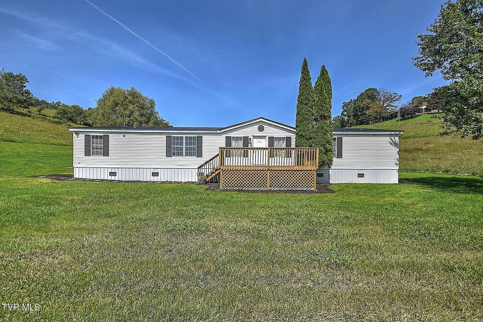 7.8 Acres of Land with Home for Sale in Nickelsville, Virginia