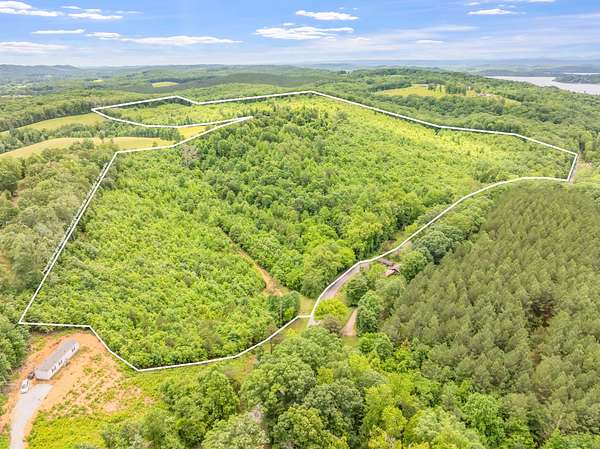 70 Acres of Land for Sale in Kingston, Tennessee