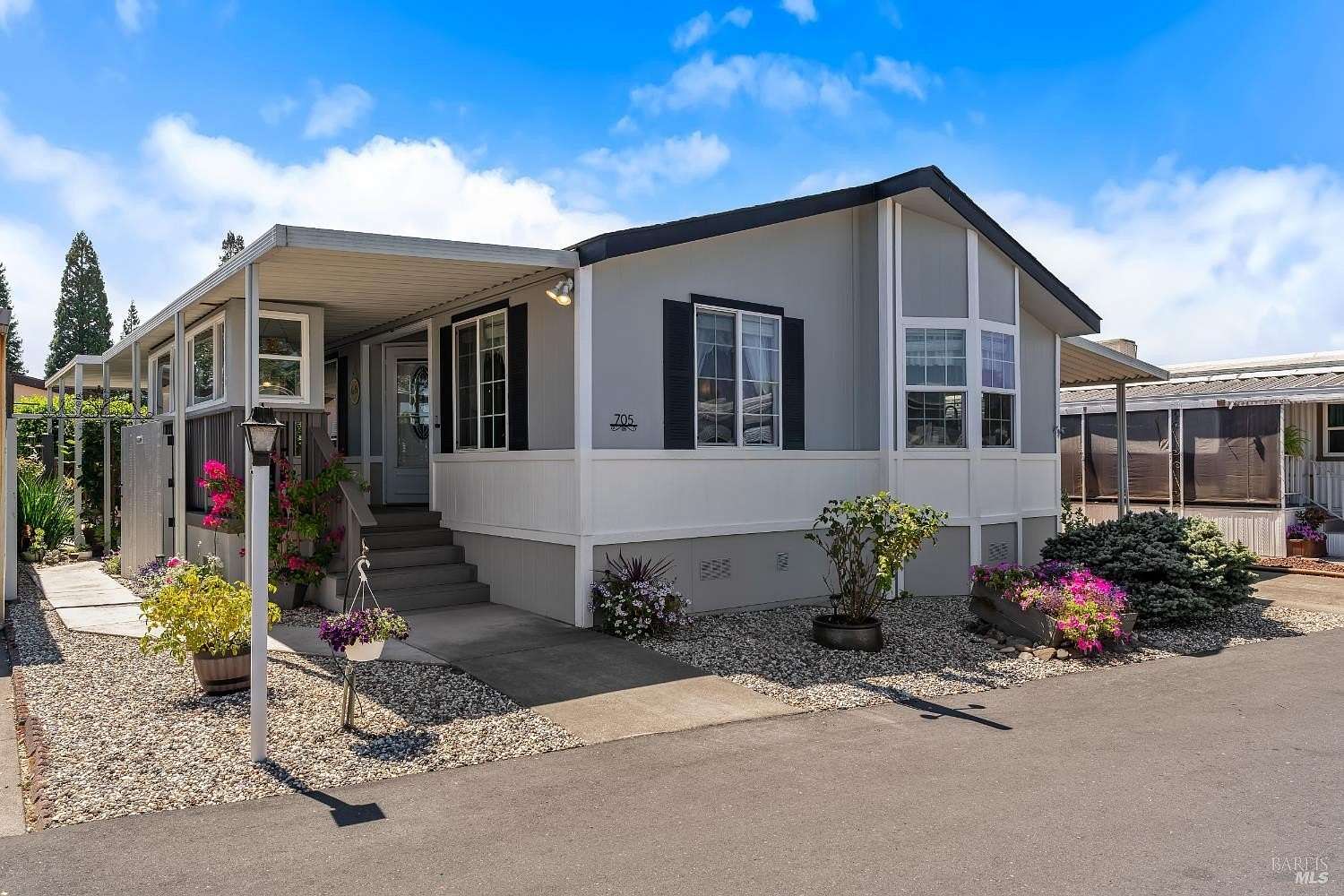 8.3 Acres of Land with Home for Sale in Windsor, California