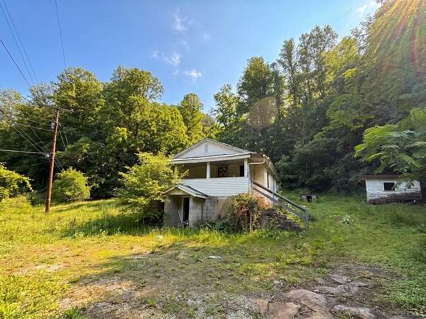 60 Acres of Recreational Land with Home for Sale in Busy, Kentucky