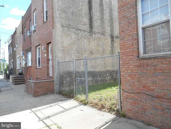 0.02 Acres of Residential Land for Sale in Philadelphia, Pennsylvania