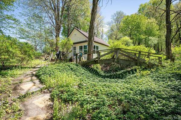 5 Acres of Land with Home for Lease in Katonah, New York