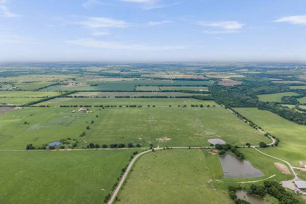 10 Acres of Land for Sale in Rio Vista, Texas