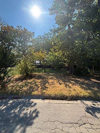0.23 Acres of Residential Land for Sale in Gainesville, Texas