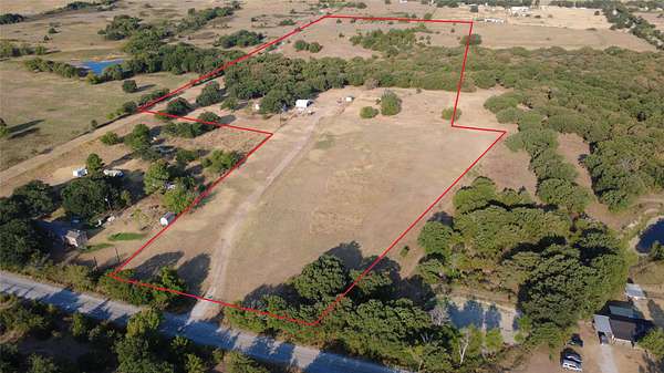 27.4 Acres of Land with Home for Sale in Bowie, Texas